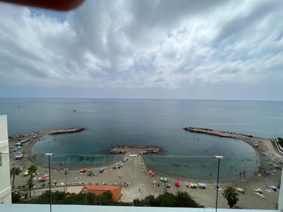 Benalmadena Costa Malaga Apartamento Muy Acogedor Con Vistas Al Mar Terraza Gigante Para Verano E Invierno Parking エクステリア 写真