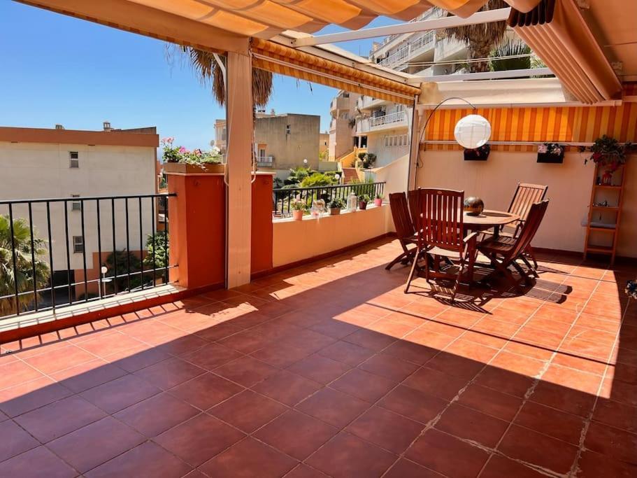 Benalmadena Costa Malaga Apartamento Muy Acogedor Con Vistas Al Mar Terraza Gigante Para Verano E Invierno Parking エクステリア 写真