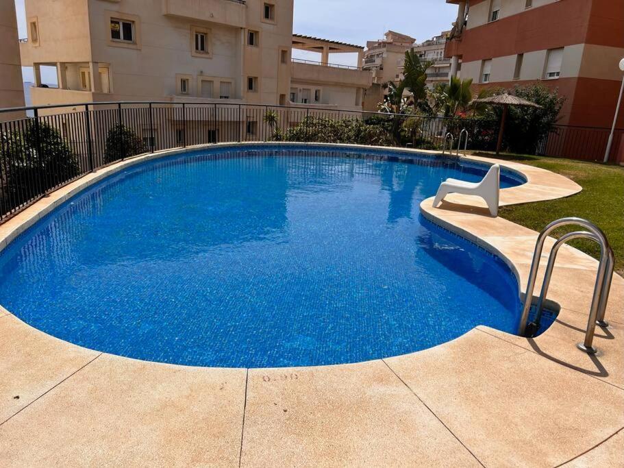 Benalmadena Costa Malaga Apartamento Muy Acogedor Con Vistas Al Mar Terraza Gigante Para Verano E Invierno Parking エクステリア 写真